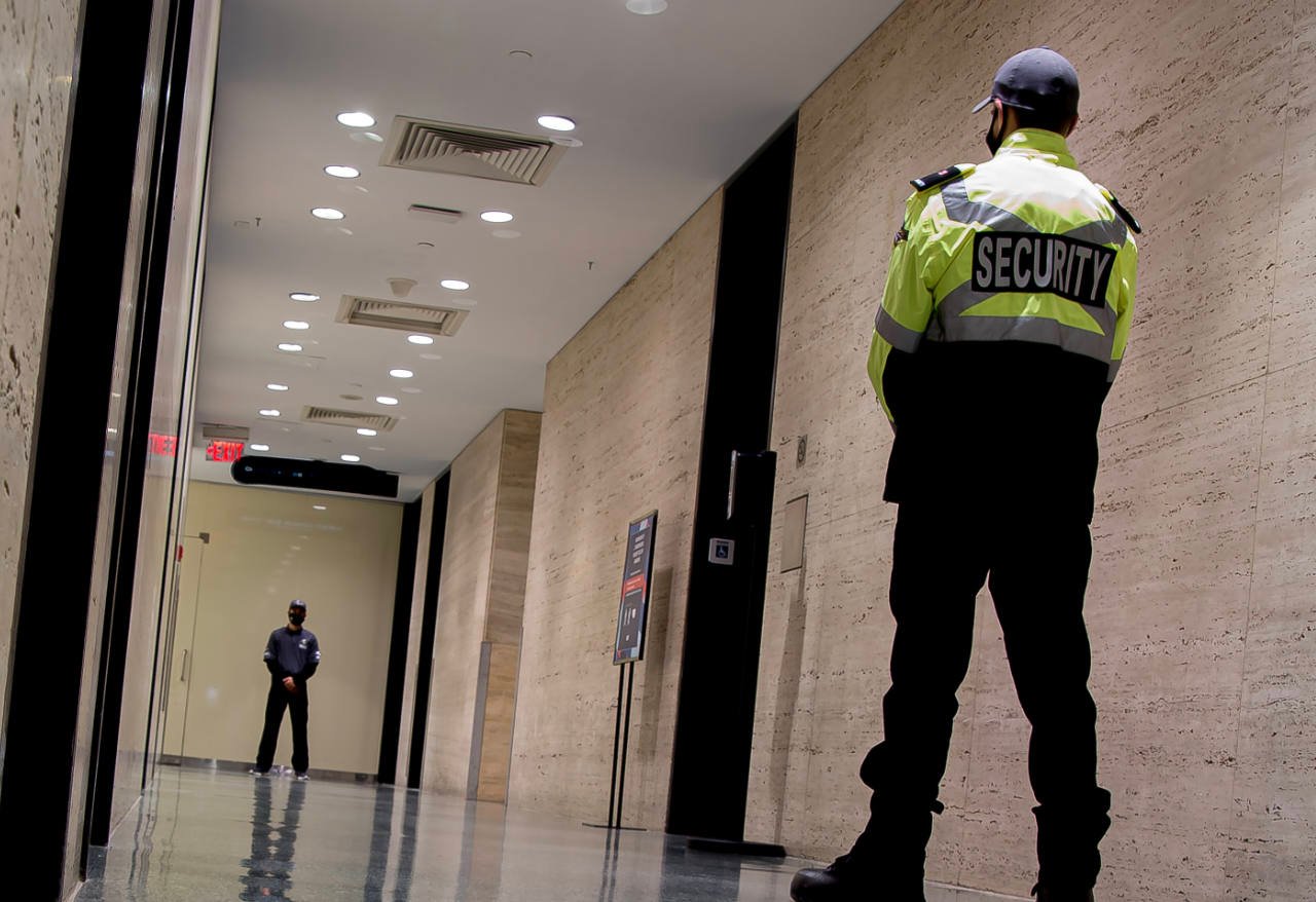 seguridad privada en centros comerciales